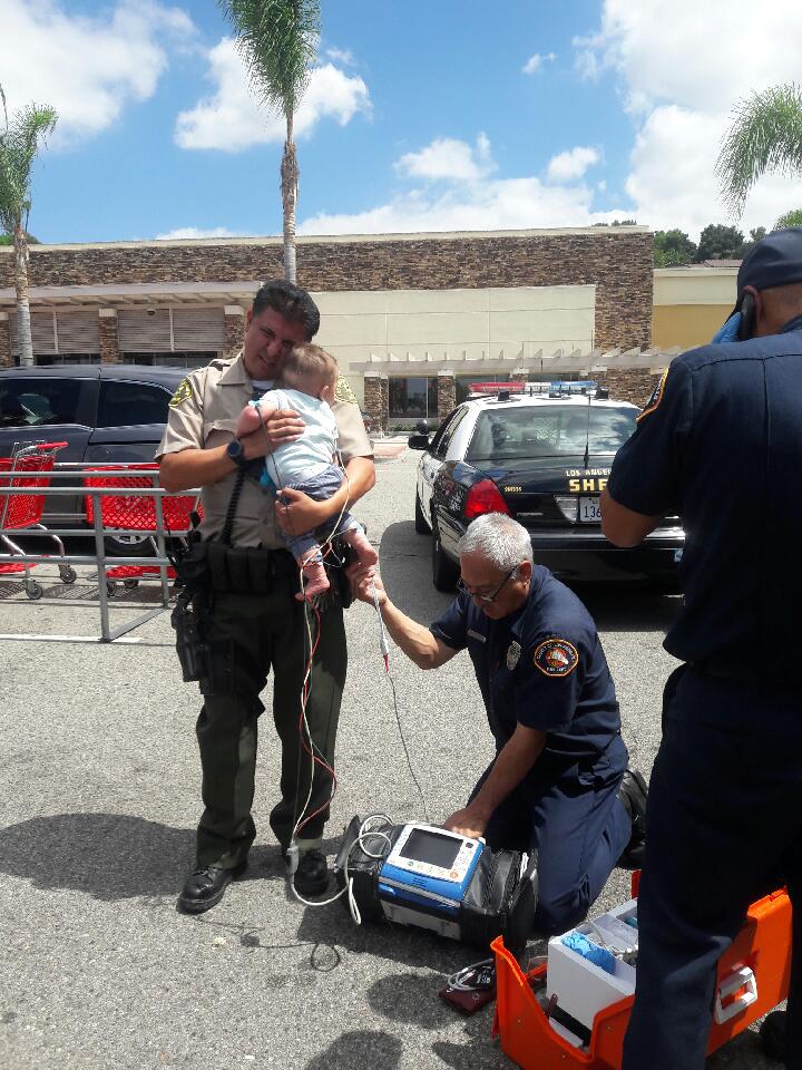 Deputies resuce baby from hot car